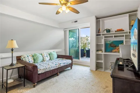 $699,900 | 25712 Le Parc, Unit 20, Lake Forest, CA 92630