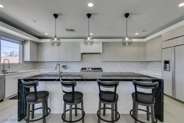 $1,675,000 | 8741 Grand Pass Court, Las Vegas, NV 89113