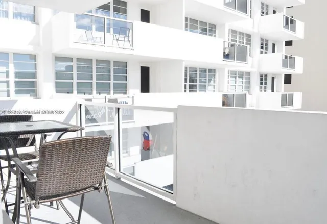 $390,000 | Miami Beach City Center, Miami Beach, FL 33139