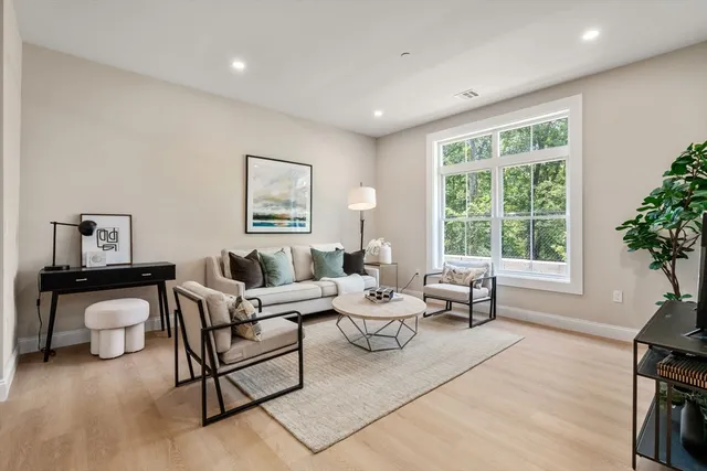 $528,475 | 7 Cross Street, Unit 301, Wilmington, MA 01887