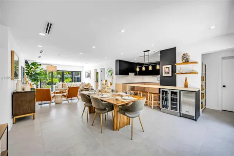$2,490,000 | 530 Southwest 18th Terrace, Miami, FL 33129