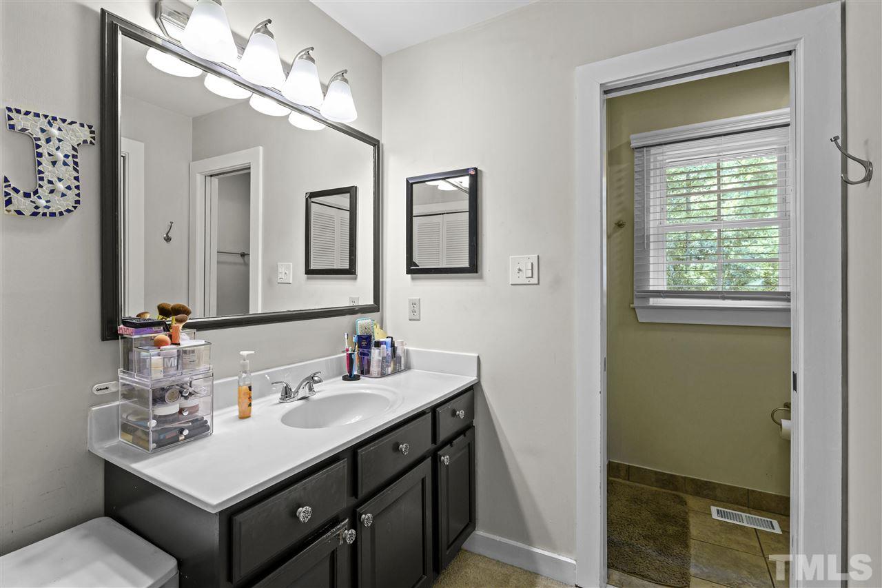 304 Danforth Court Raleigh, NC 27615 - Photo 17 of 23 Gallery Image 17