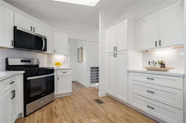 $194,900 | 73450 Country Club Drive, Unit 79, Palm Desert, CA 92260