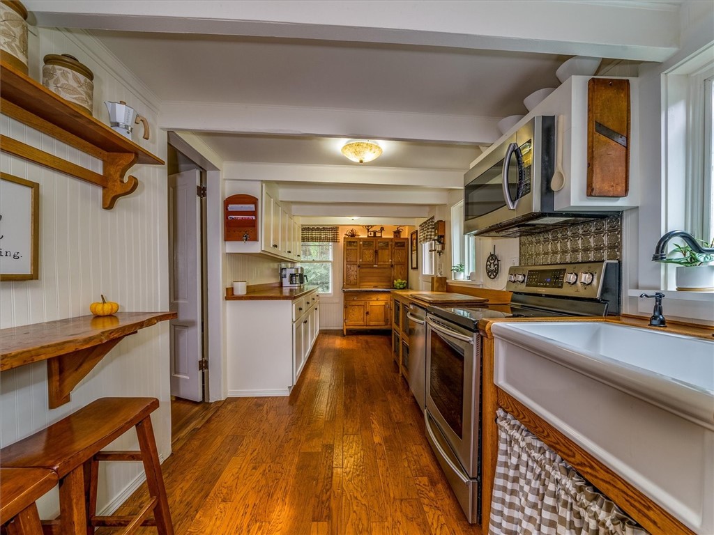 1564 East River Road Brighton, NY 14623 - Photo 11 of 48