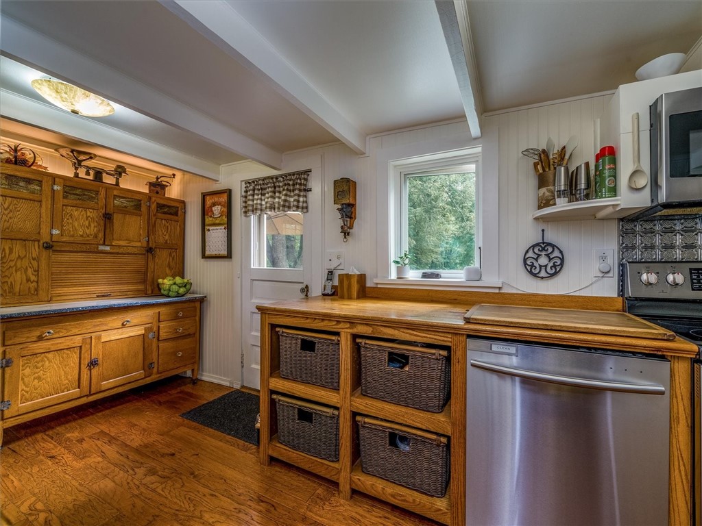 1564 East River Road Brighton, NY 14623 - Photo 12 of 48