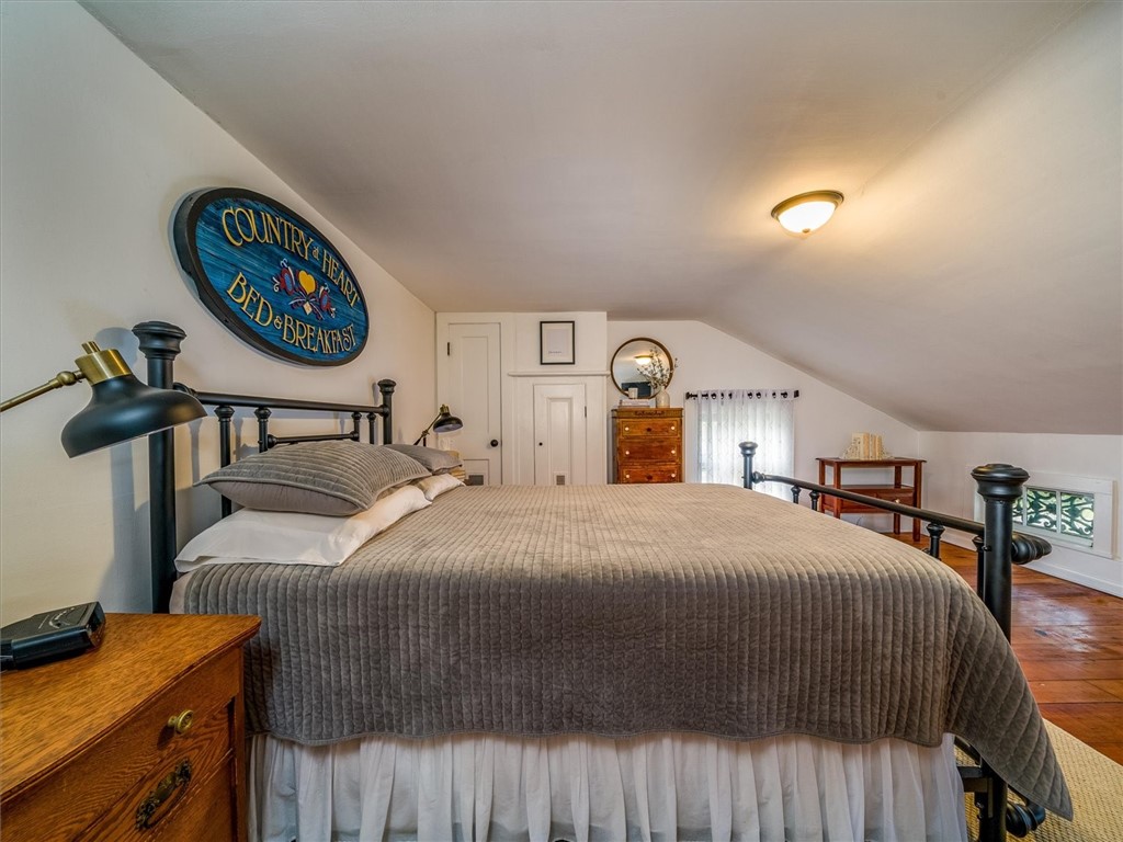 1564 East River Road Brighton, NY 14623 - Photo 26 of 48