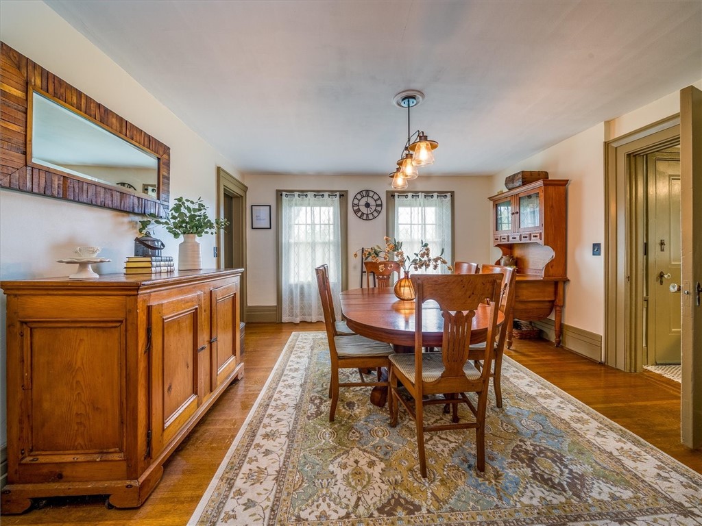 1564 East River Road Brighton, NY 14623 - Photo 8 of 48