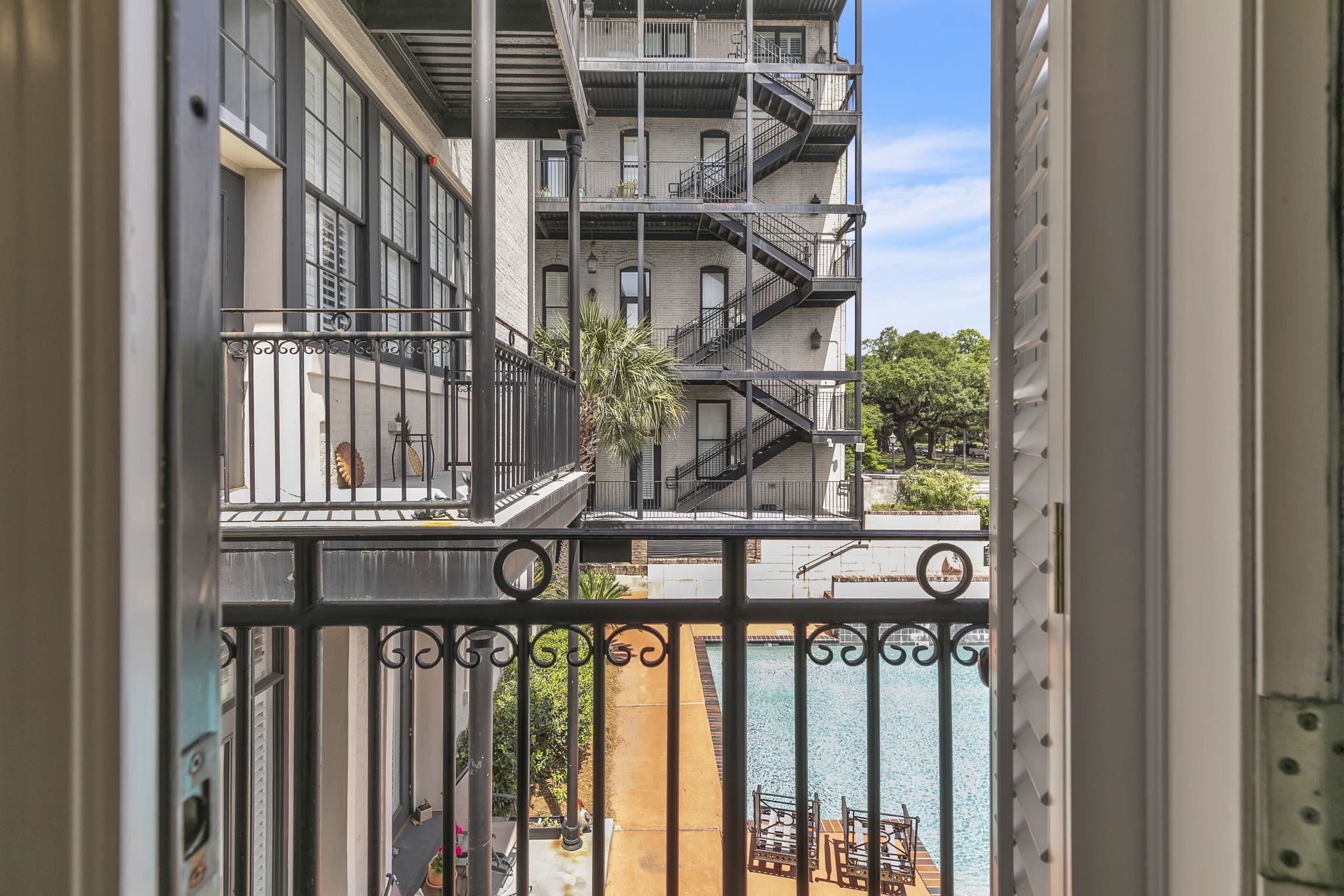 753 St Francis Street, Unit TH1004 Mobile, AL 36602 - Photo 39 of 56 Balcony