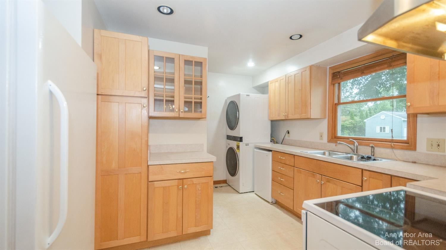 708 North Harris Road Ypsilanti, MI 48198 - Photo 11 of 39 Photo 11
