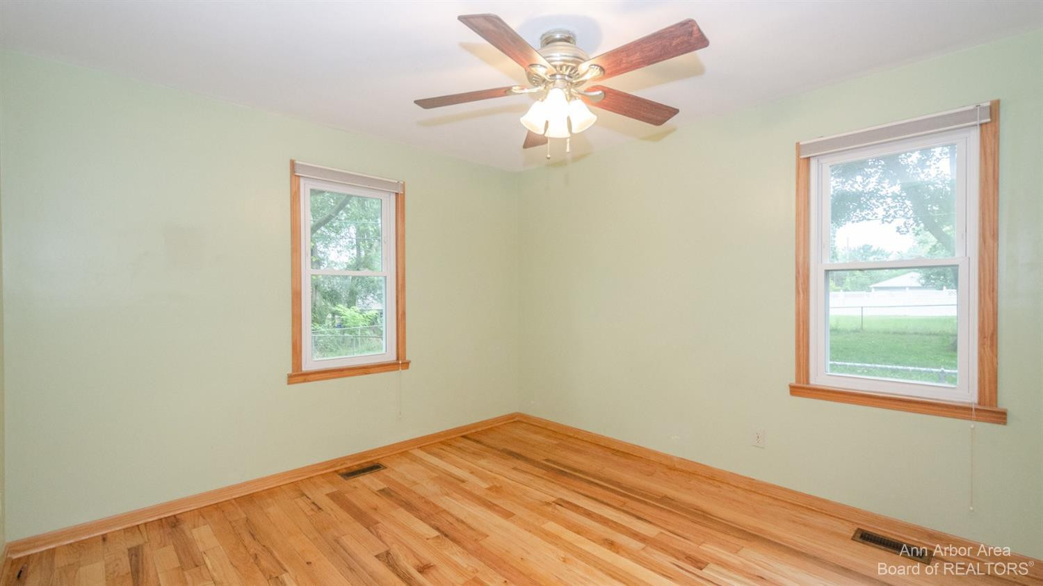 708 North Harris Road Ypsilanti, MI 48198 - Photo 15 of 39 Photo 15