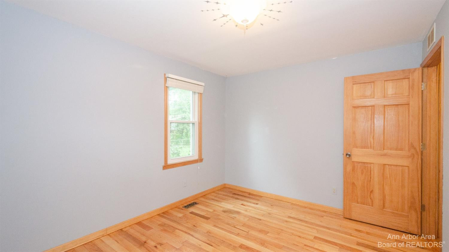 708 North Harris Road Ypsilanti, MI 48198 - Photo 19 of 39 Photo 19