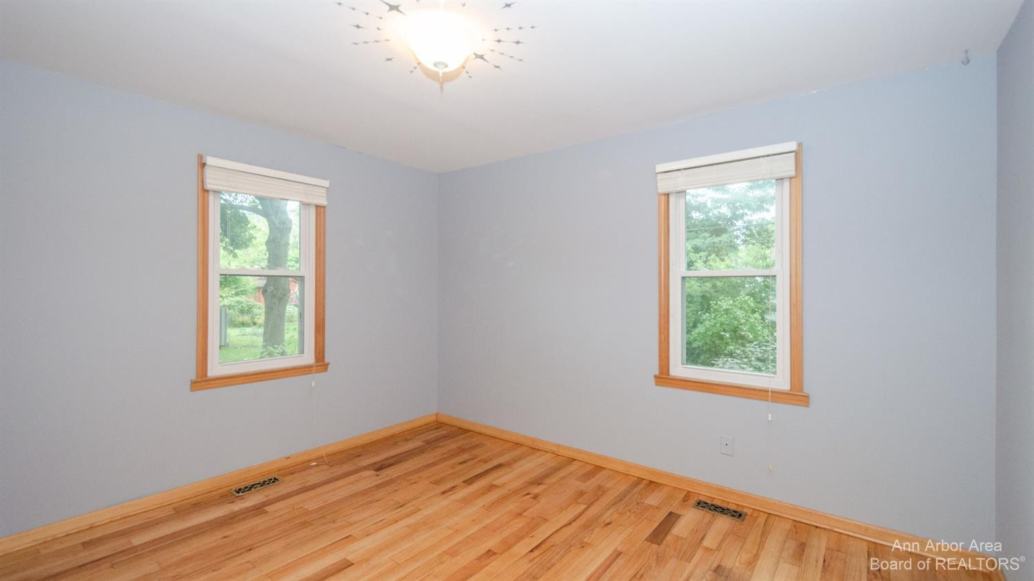 708 North Harris Road Ypsilanti, MI 48198 - Photo 20 of 39 Photo 20