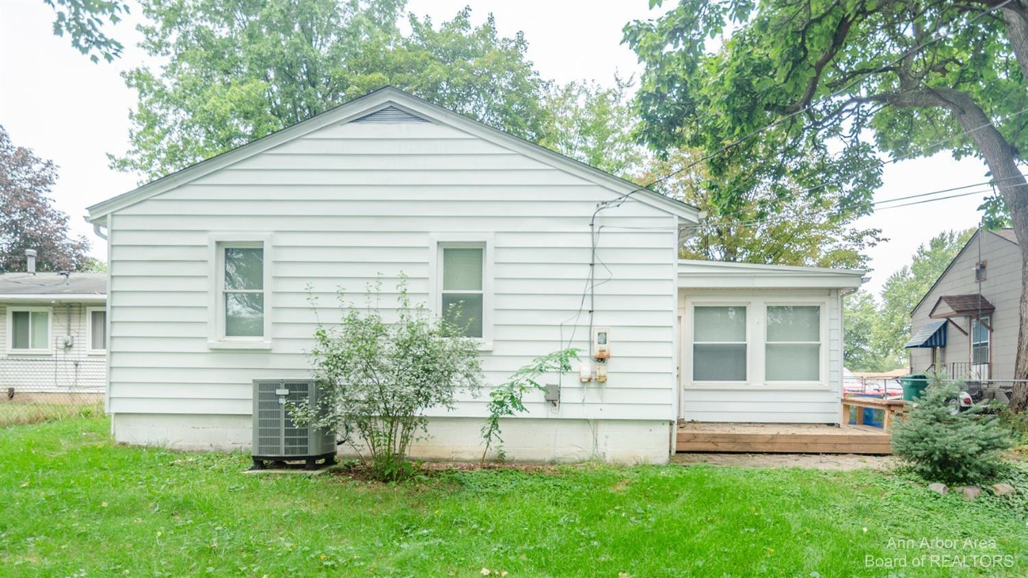 708 North Harris Road Ypsilanti, MI 48198 - Photo 30 of 39 Photo 30