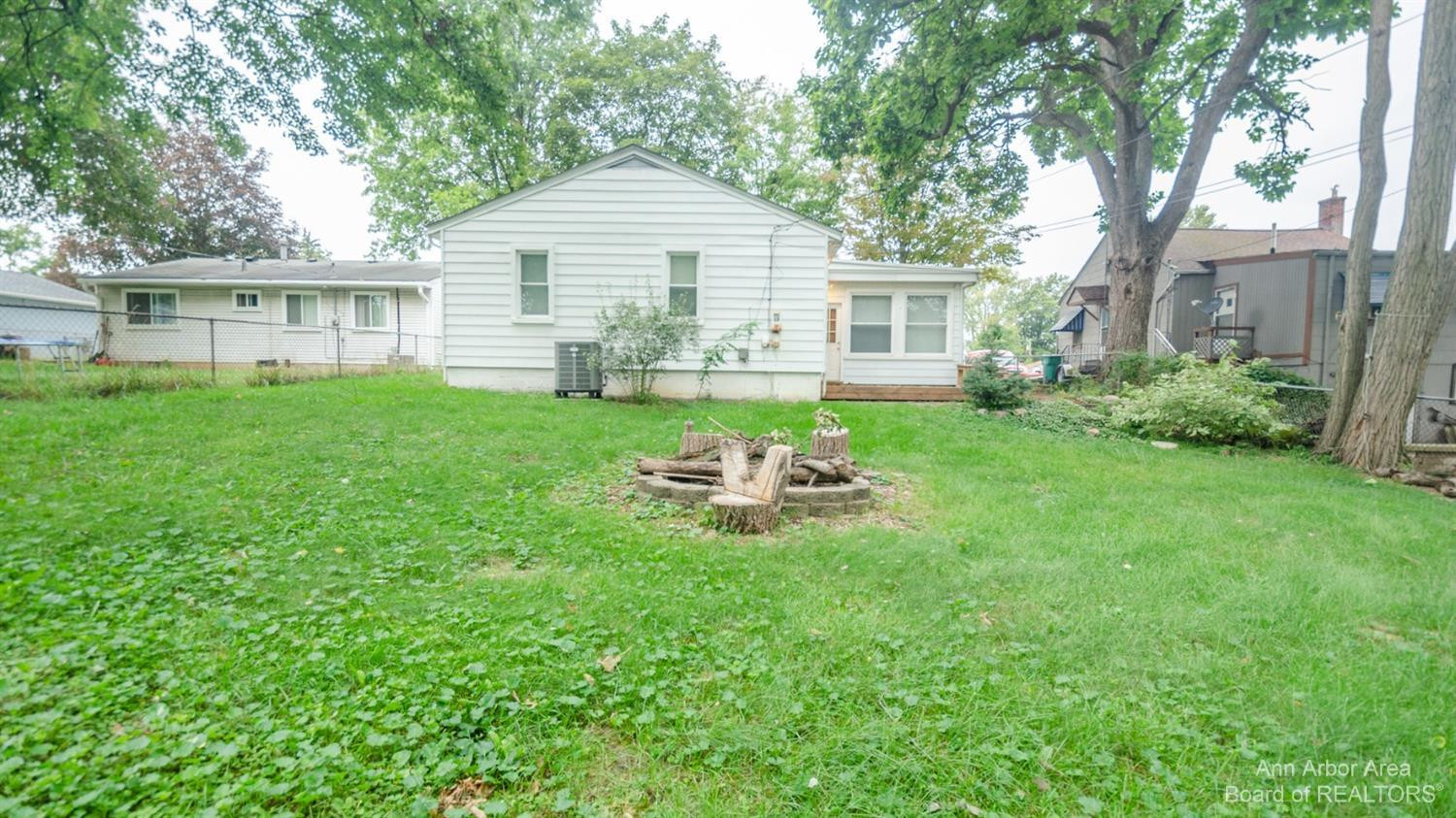 708 North Harris Road Ypsilanti, MI 48198 - Photo 32 of 39 Photo 32