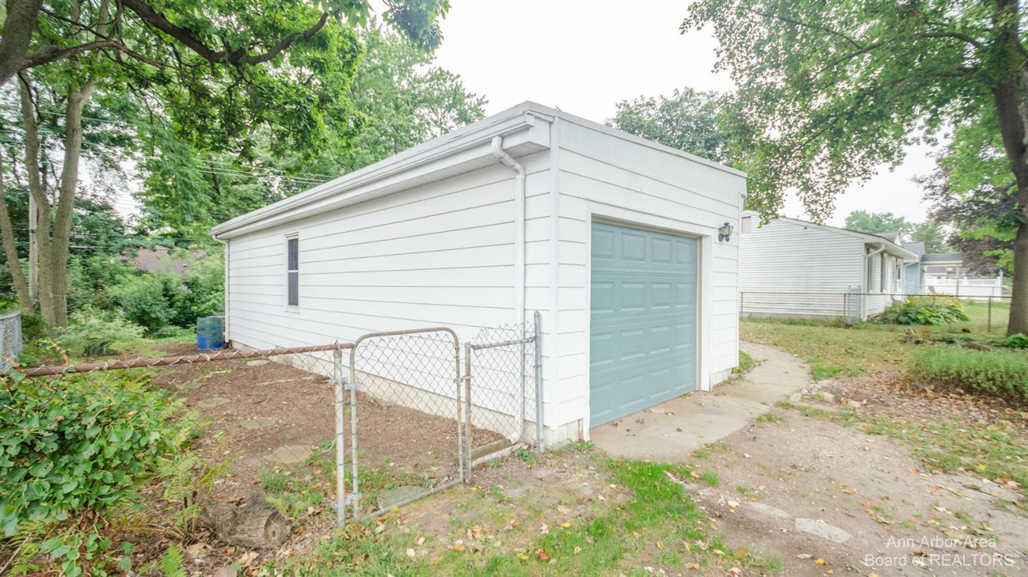 708 North Harris Road Ypsilanti, MI 48198 - Photo 37 of 39 Photo 37