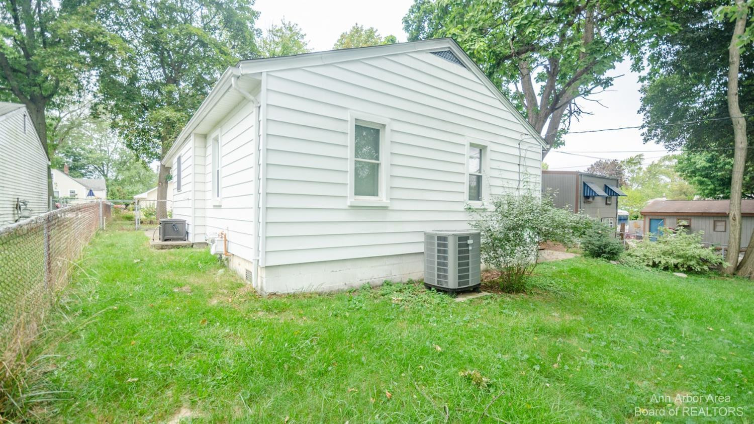 708 North Harris Road Ypsilanti, MI 48198 - Photo 38 of 39 Photo 38