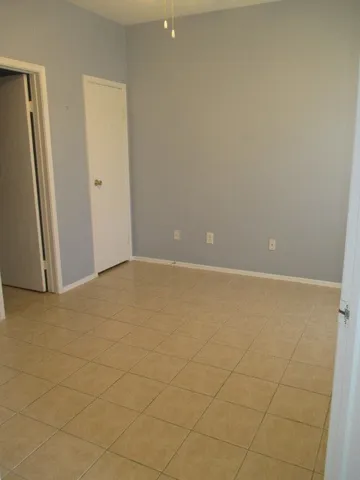 $750 | 12166 Metric Boulevard, Unit 215, Austin, TX 78758