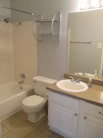 $700 | 12166 Metric Boulevard, Unit 215, Austin, TX 78758