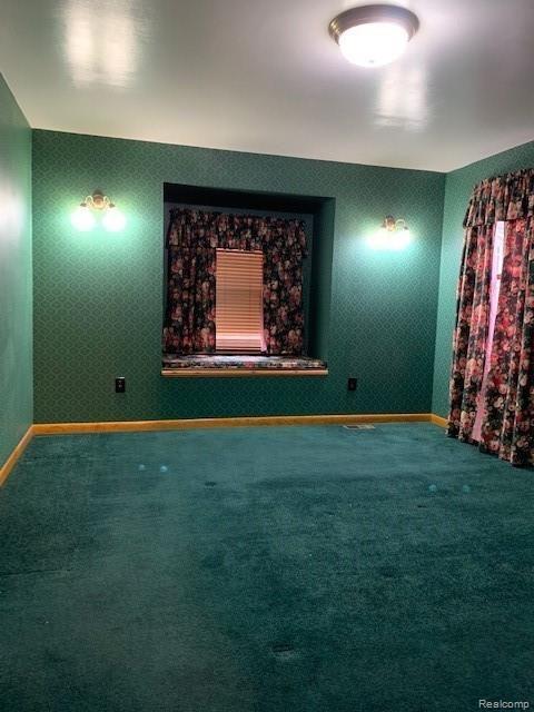 2907 Dearborn Avenue Rochester Hills, MI 48309 - Photo 39 of 55