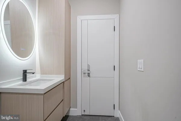 $1,975 | 4432-00 Wingate Street, Unit 202, Philadelphia, PA 19136