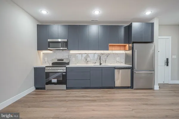 $1,975 | 4432-00 Wingate Street, Unit 202, Philadelphia, PA 19136