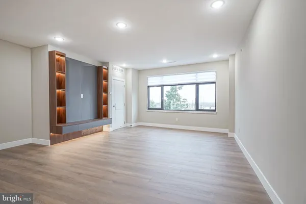 $1,975 | 4432-00 Wingate Street, Unit 202, Philadelphia, PA 19136