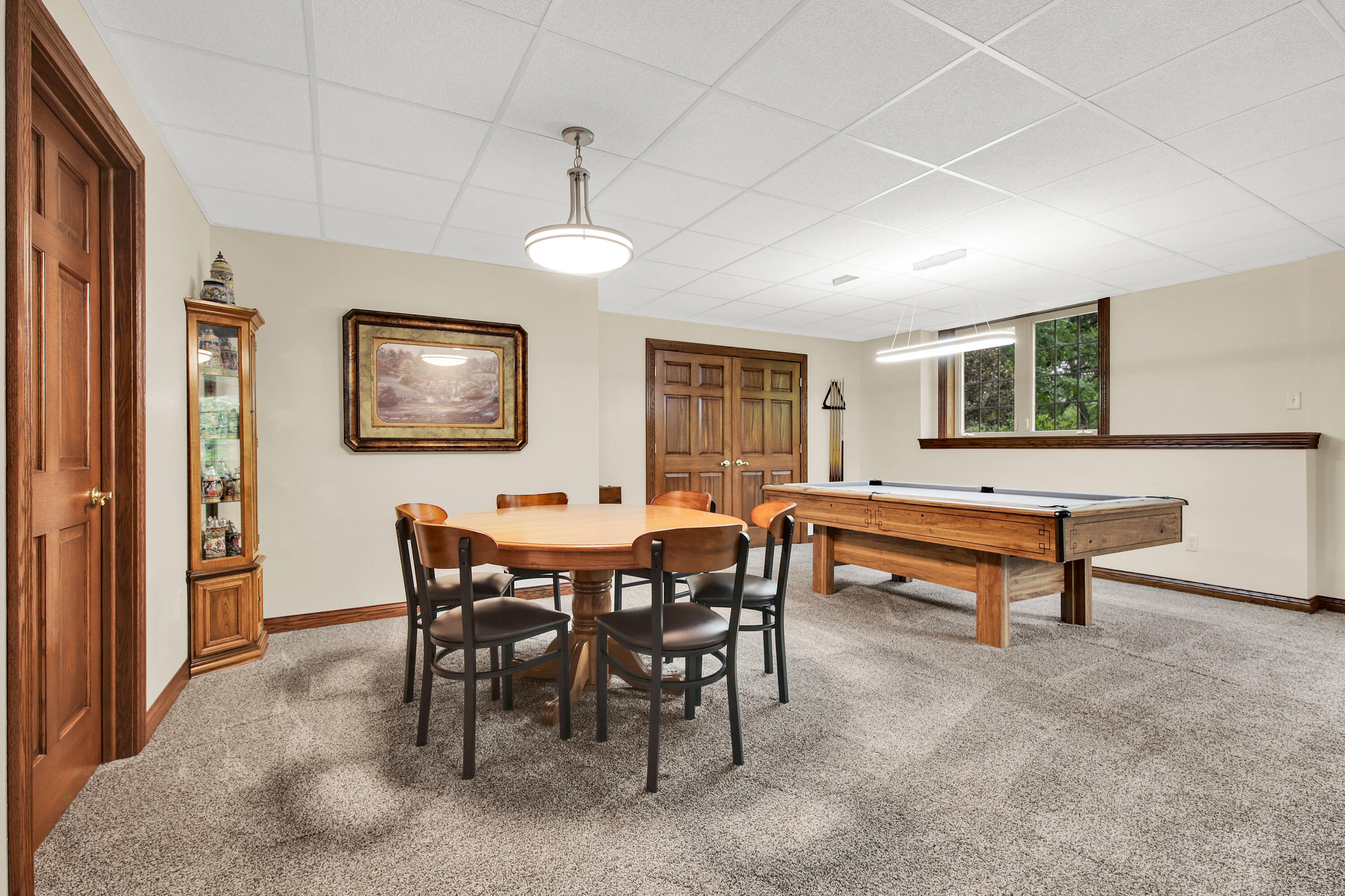 615 Kettle Ridge Richfield, WI 53017 - Photo 23 of 44 LL Rec Room