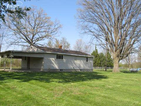 11448 McCaughna Road Byron, MI 48418 - Photo 5 of 21 20132425-4.JPG