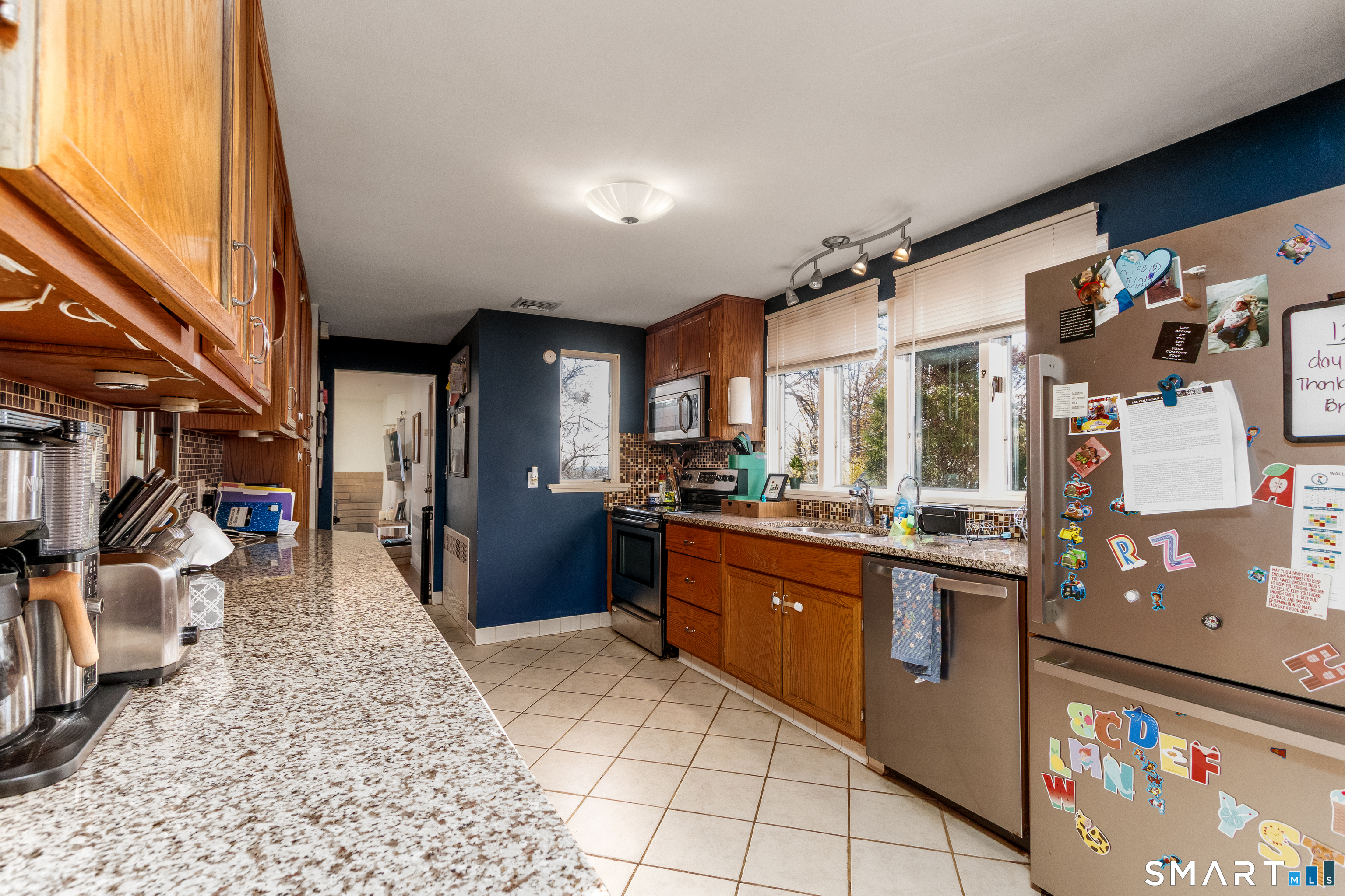 357 Long Hill Road Wallingford, CT 06492 - Photo 12 of 40