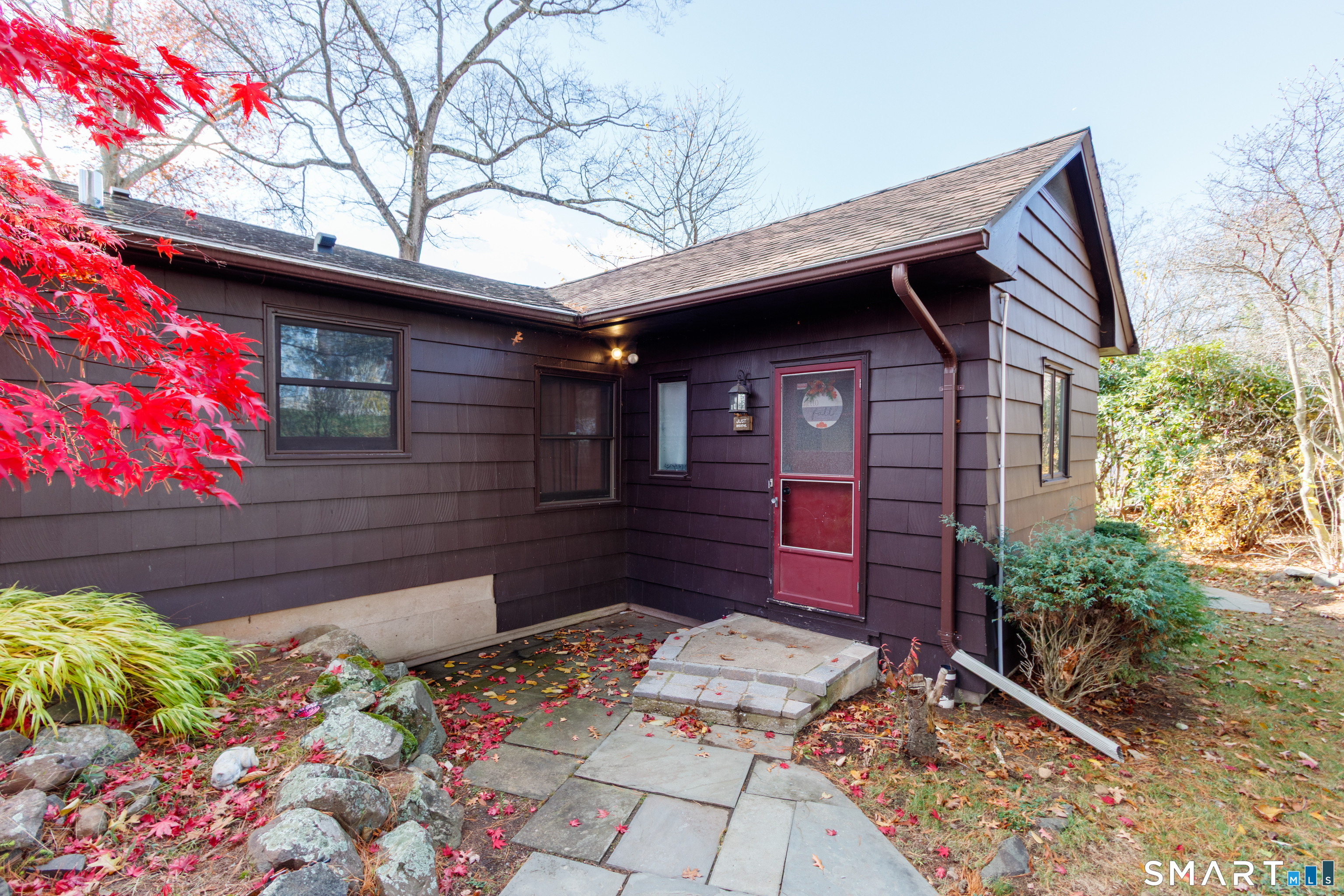 357 Long Hill Road Wallingford, CT 06492 - Photo 4 of 40