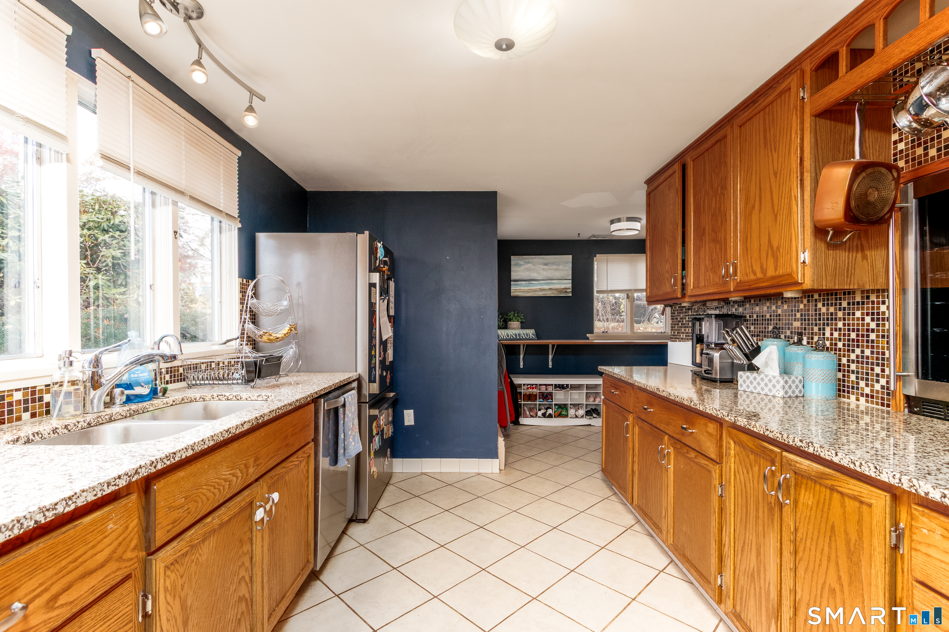 357 Long Hill Road Wallingford, CT 06492 - Photo 9 of 40