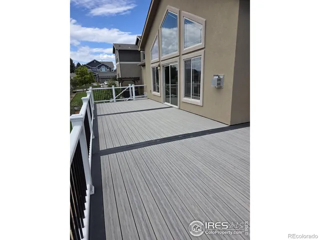 a house view with balcony