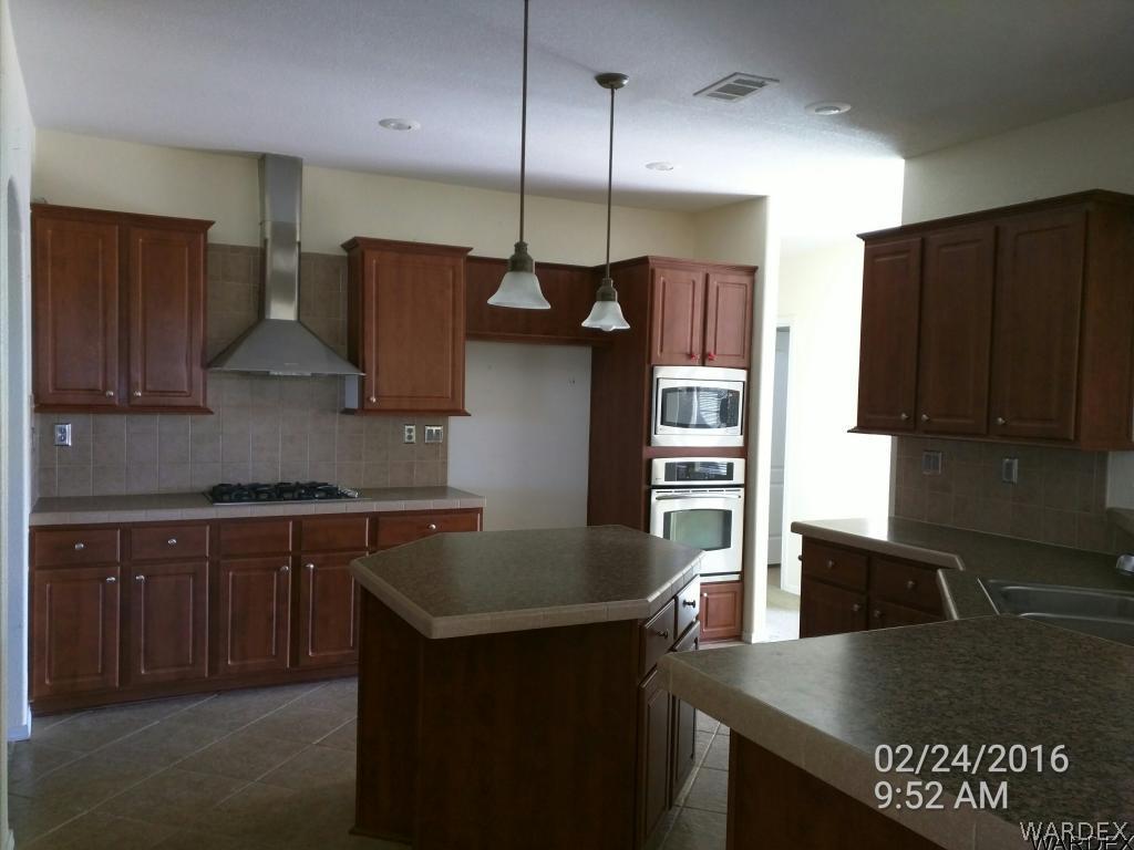 3425 Bacobi Road Golden Valley, AZ 86413 - Photo 9 of 24 Kitchen