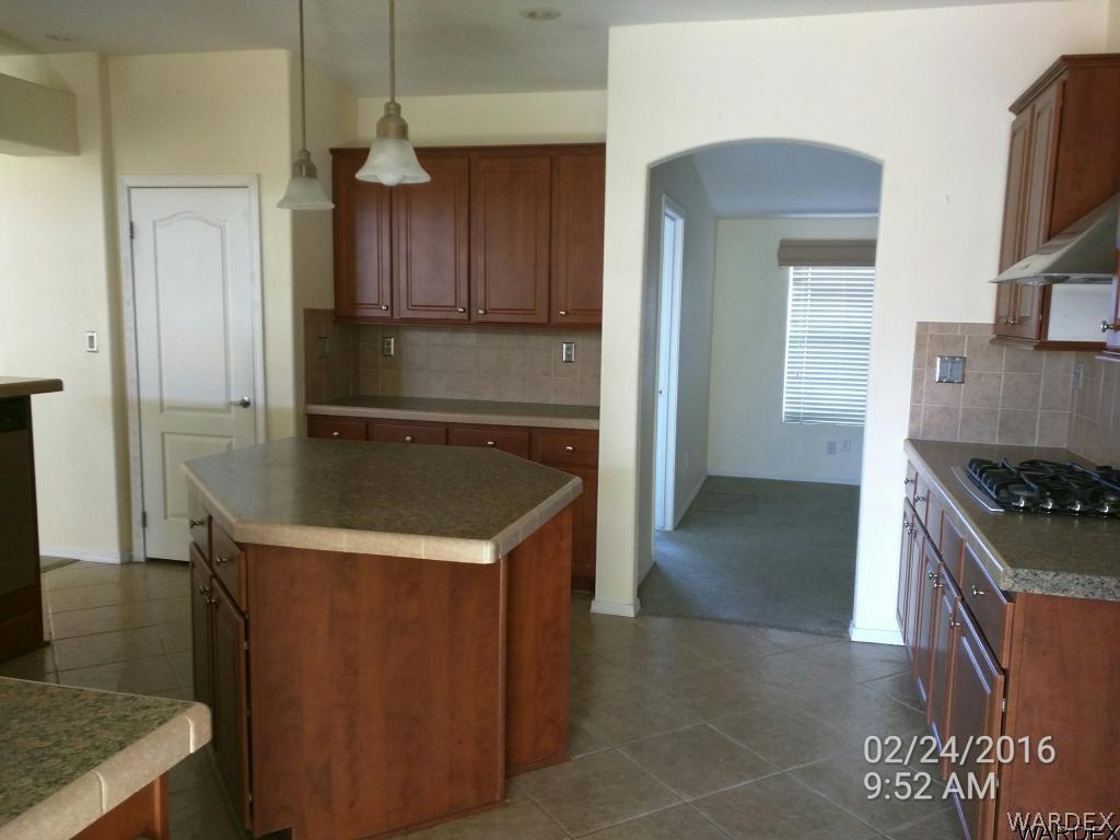 3425 Bacobi Road Golden Valley, AZ 86413 - Photo 10 of 24 Kitchen