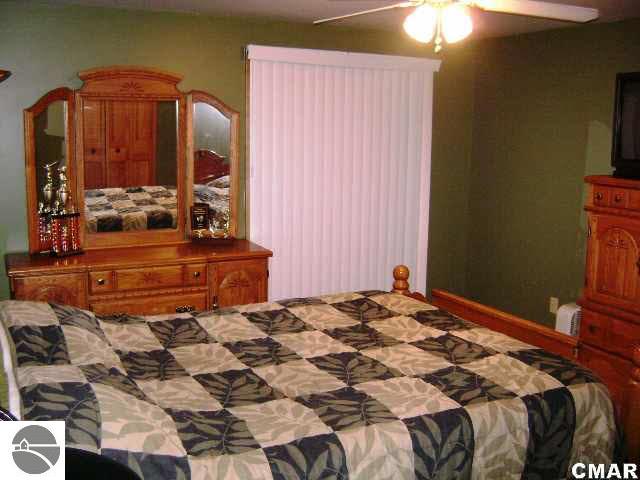 445 North Luce Road Alma, MI 48801 - Photo 15 of 24 1773805-14.JPG