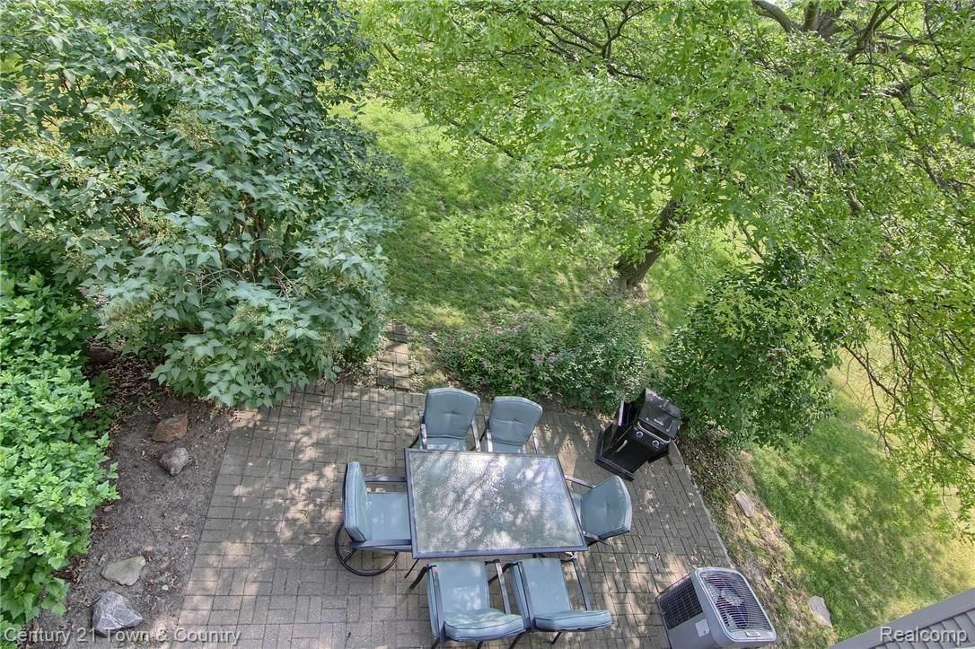 569 Victoria Court Rochester, MI 48307 - Photo 28 of 31 View from master balcony