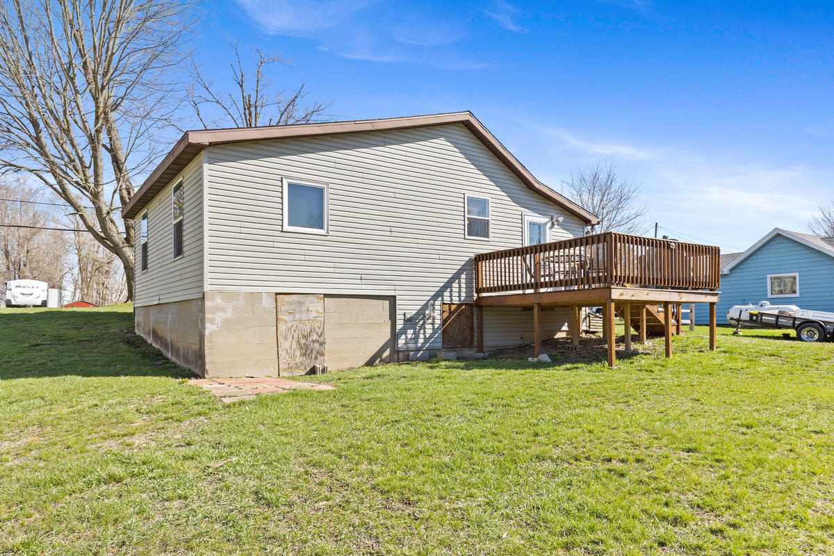 517 West Fenwick Road Fenwick, MI 48834 - Photo 18 of 25 https___photoreal.io_wp-content_photorea