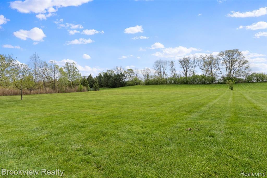 2255 Crystal Drive Rochester Hills, MI 48309 - Photo 27 of 29