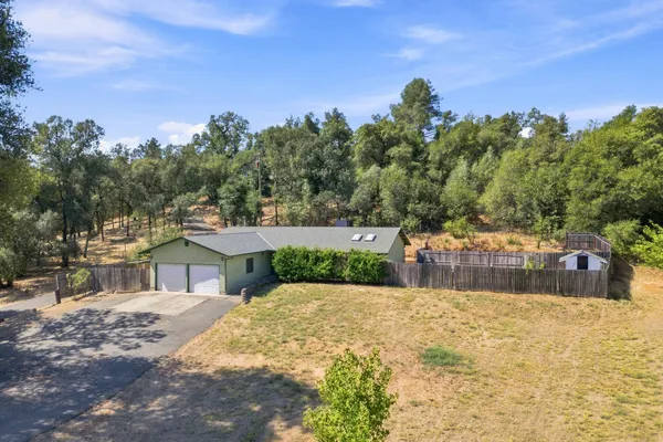 $345,000 | 10618 Old Oregon Trail, Redding, CA 96003
