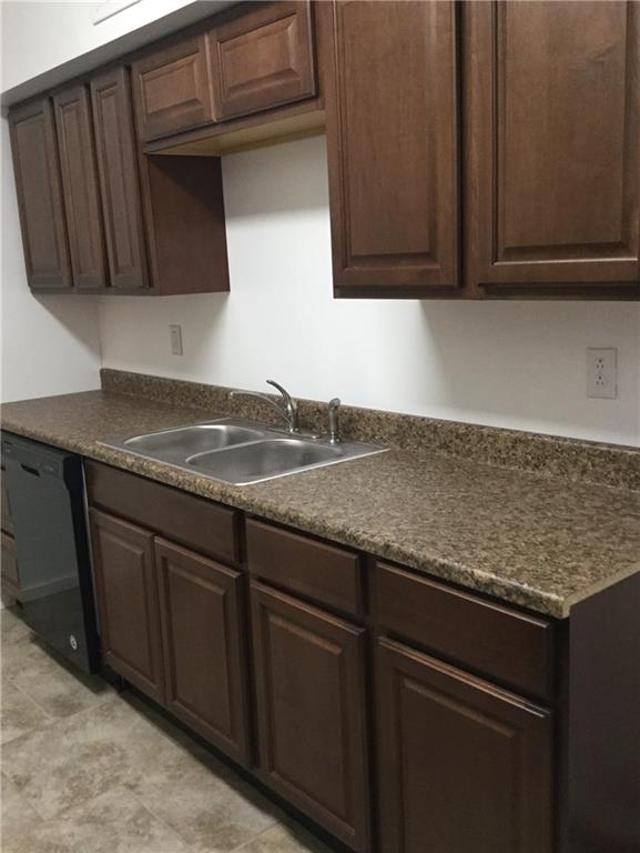 816 Rose Street McKees Rocks, PA 15136 - Photo 6 of 19 Gallery Image 6
