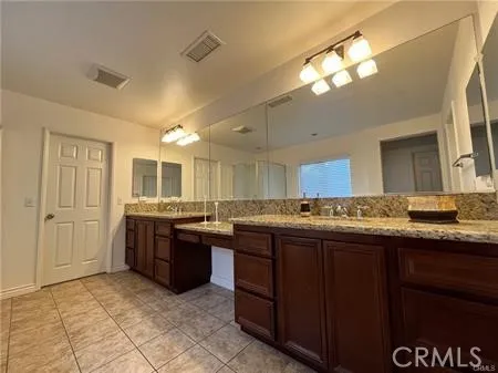 $5,000 | 550 West Mesa Avenue, Rialto, CA 92376