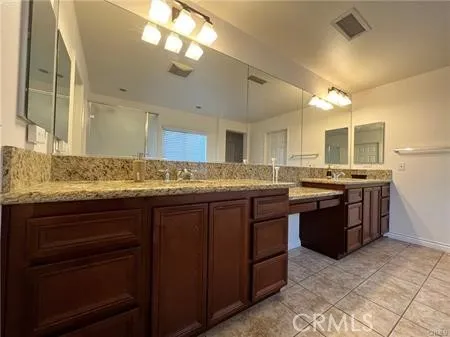 $5,000 | 550 West Mesa Avenue, Rialto, CA 92376