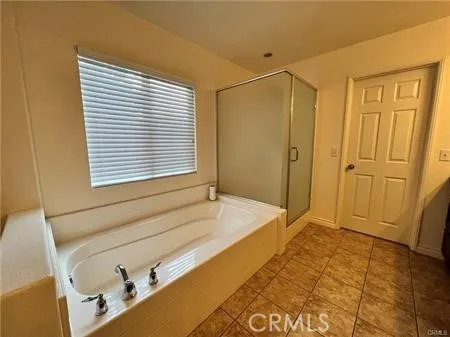 $5,000 | 550 West Mesa Avenue, Rialto, CA 92376