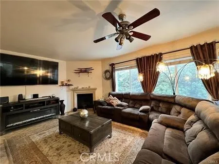 $5,000 | 550 West Mesa Avenue, Rialto, CA 92376