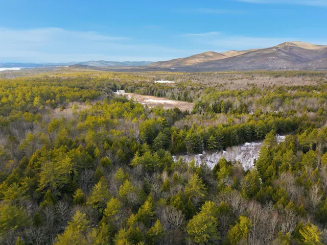 $228,000 | 82 Ledge Hill Road, Unit 1, Tuftonboro, NH 03816