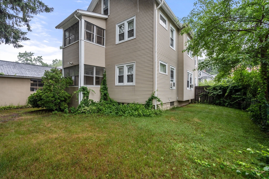 45-47 Janet Street West Springfield, MA 01089 - Photo 35 of 37