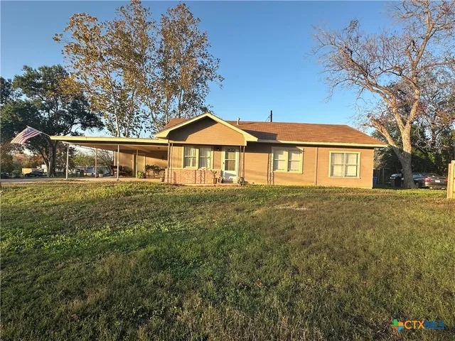 $210,000 | 3081 Stockdale Highway, Seguin, TX 78155