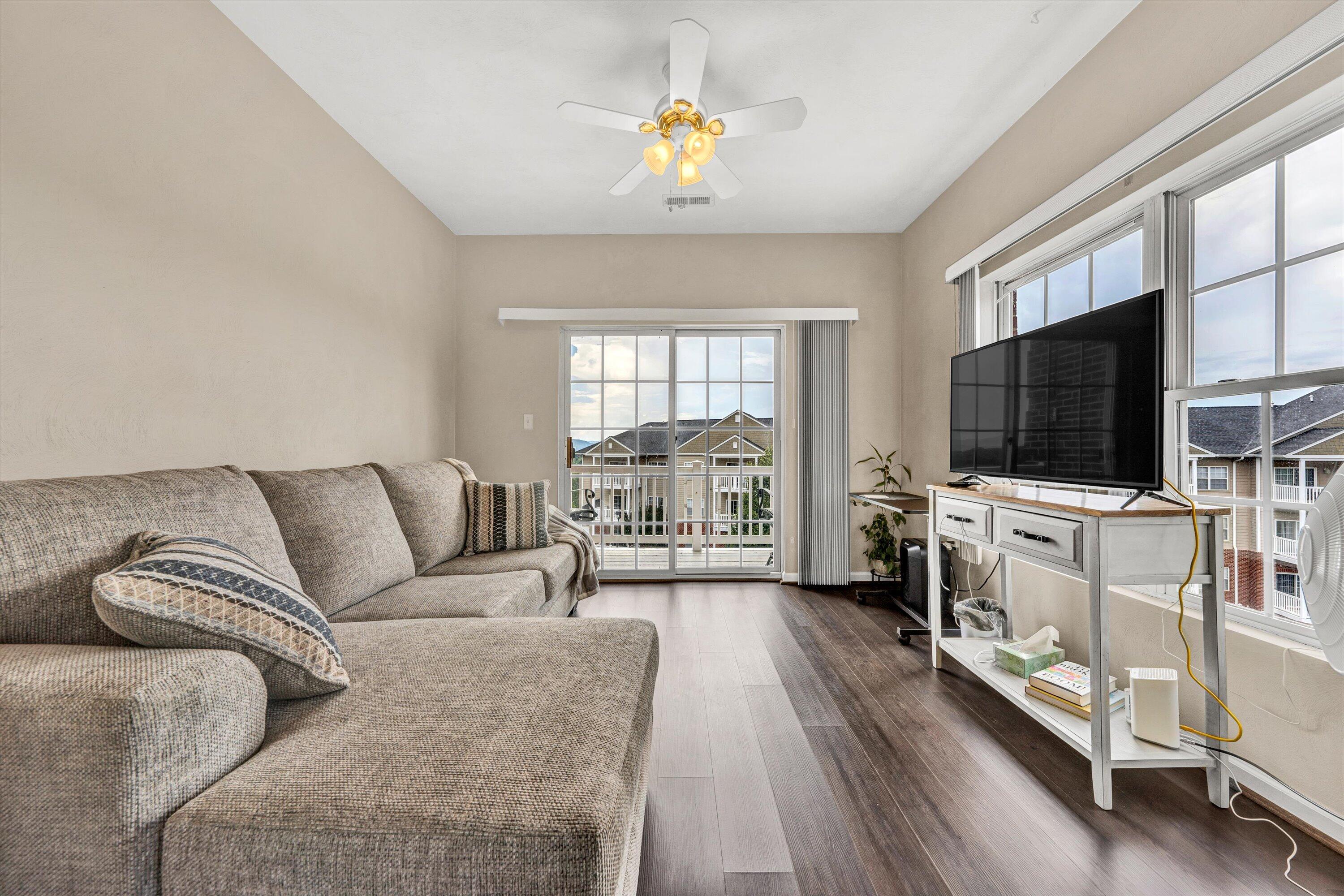 4434 Pheasant Ridge Road, Unit 306 Roanoke, VA 24014 - Photo 7 of 22 07-DSC00843