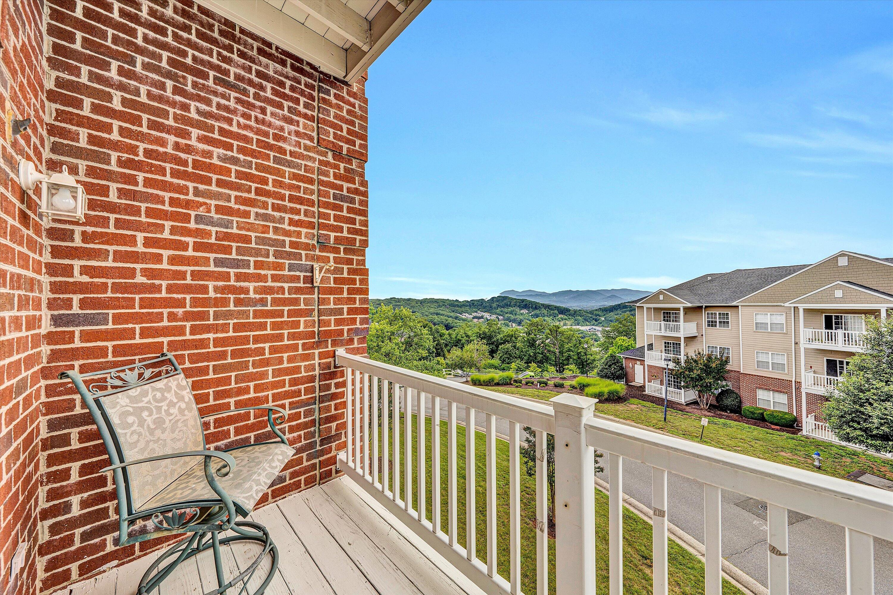 4434 Pheasant Ridge Road, Unit 306 Roanoke, VA 24014 - Photo 8 of 22 08-DSC00849