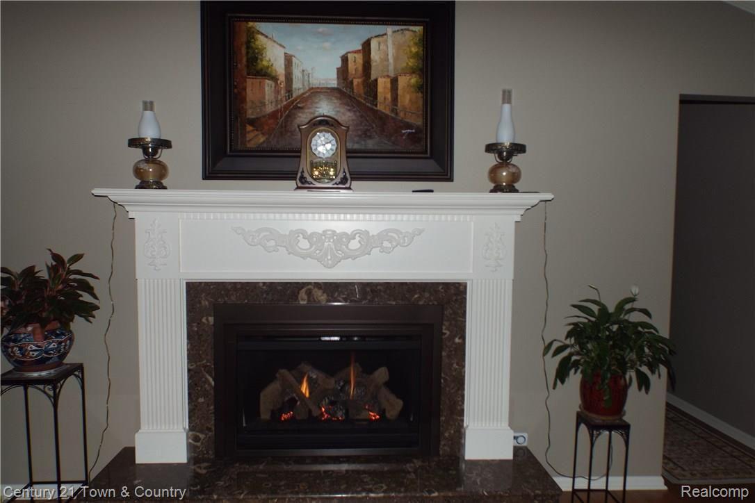 6384 Perry Road Grand Blanc, MI 48439 - Photo 13 of 77 14.JPG